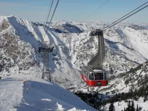 Snowbird Tram at HiddenPeak