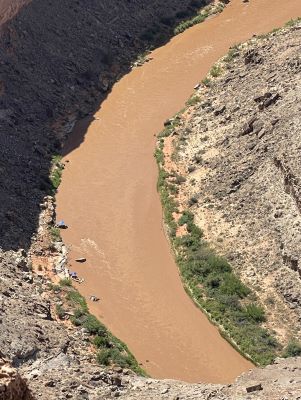 Boats on San Juan Below Goosenecks