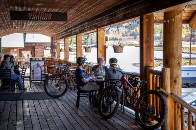 Brian Head Mountain Bikers Stop For Lunch Brian Head Mountain Bikers Stop For Lunch